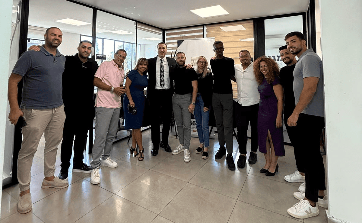 הרצאות של עורך דין לירן קולצינסקי לחברת תיווך בשם מגורים